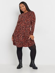 Yours Curve Red Lettuce Edge Tunic - Image 2 of 6