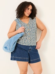 FatFace Joni Teal Blue Shibori Jersey Waistcoat - Image 9 of 11