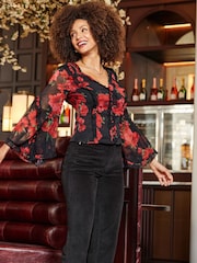 Sosandar Red Floral Print Fluted Sleeve Blouse - Image 3 of 5