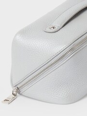 Osprey London The Rebecca Washbag - Image 5 of 5