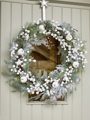 Dibor Green Winter Orchard Wreath - Image 1 of 6