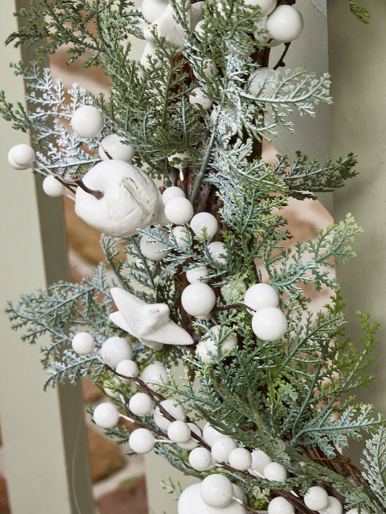 Dibor Green Winter Orchard Wreath - Image 2 of 6