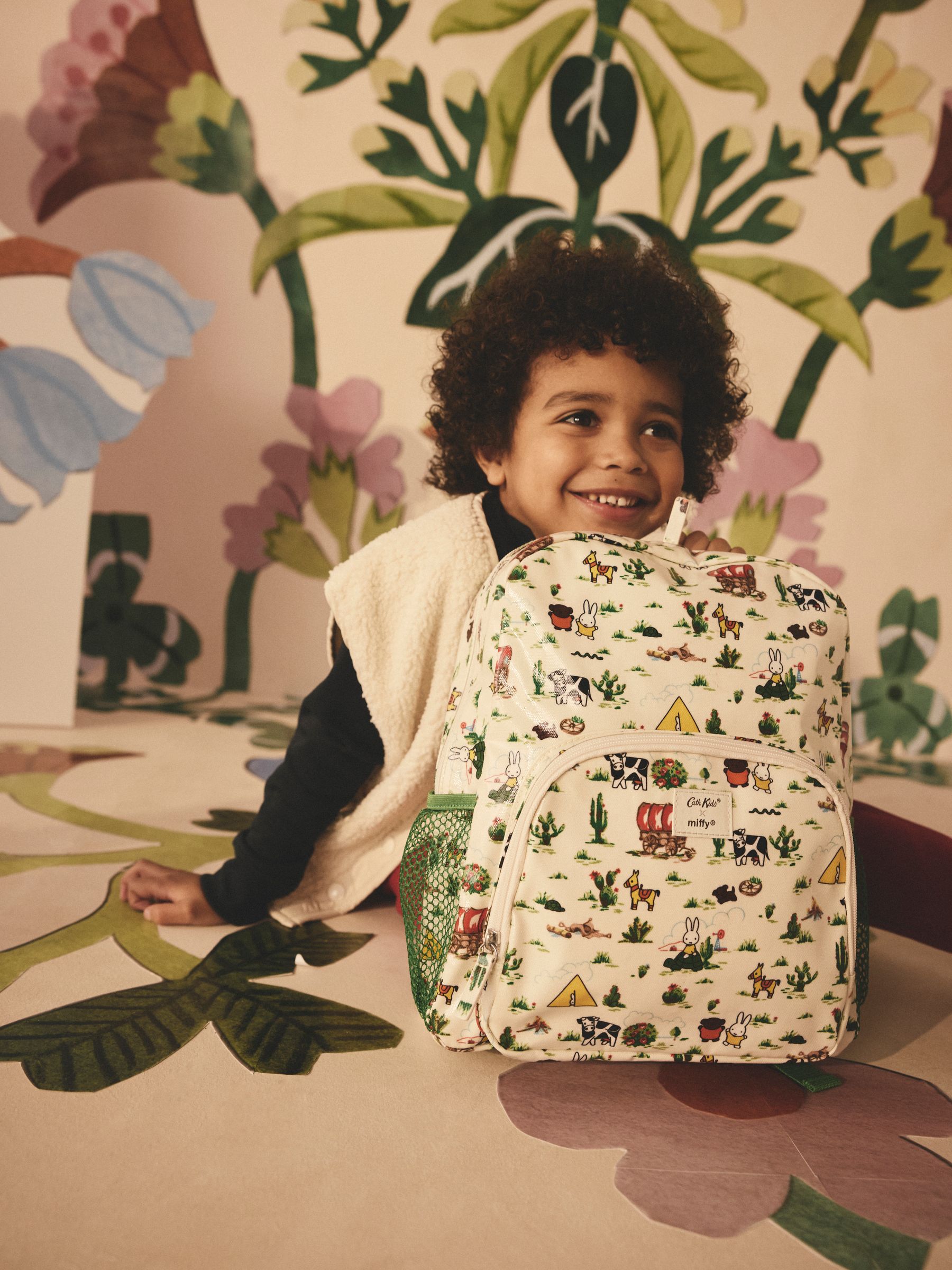 Cath Kidston ミッフィー　リュック ラージ キッズ ラージ バックパック | Cath Kidston 日本公式オンラインストア