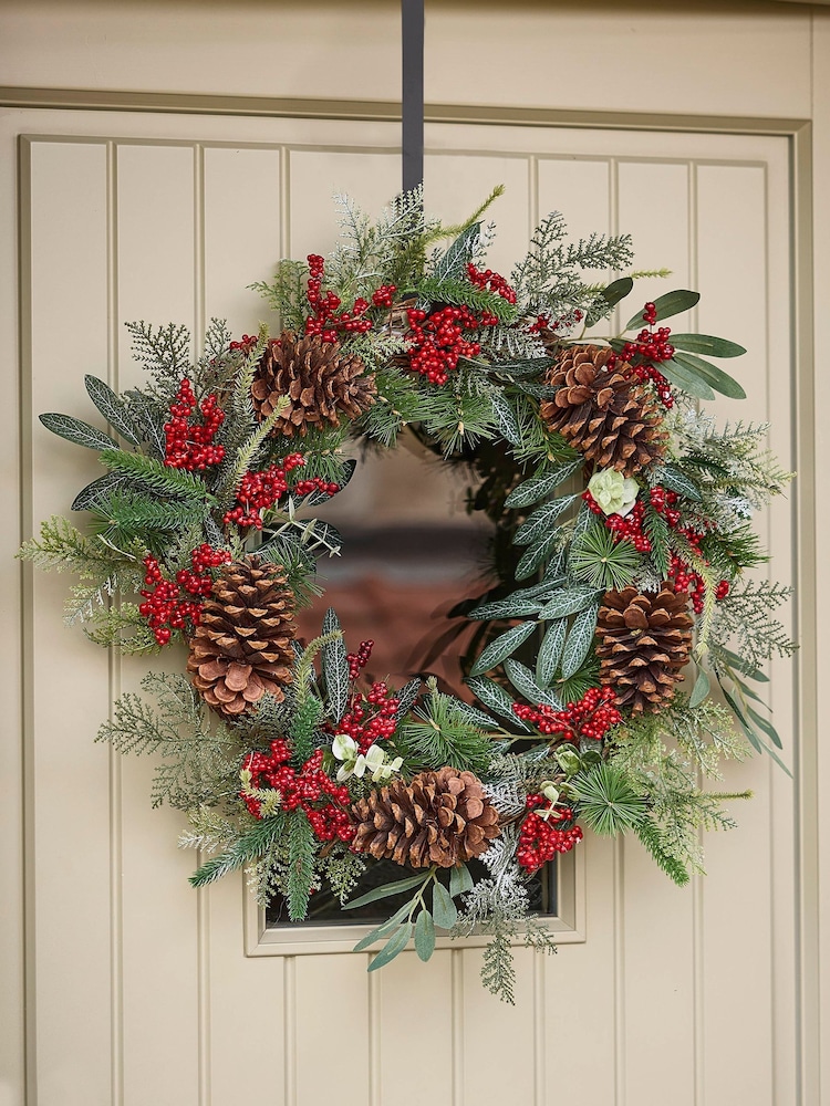 Dibor Green Berry Bushel Wreath - Image 1 of 4