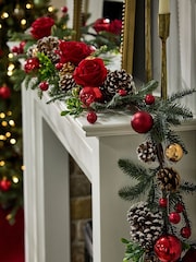 Dibor Green Brockham Rose Garland - Image 1 of 5
