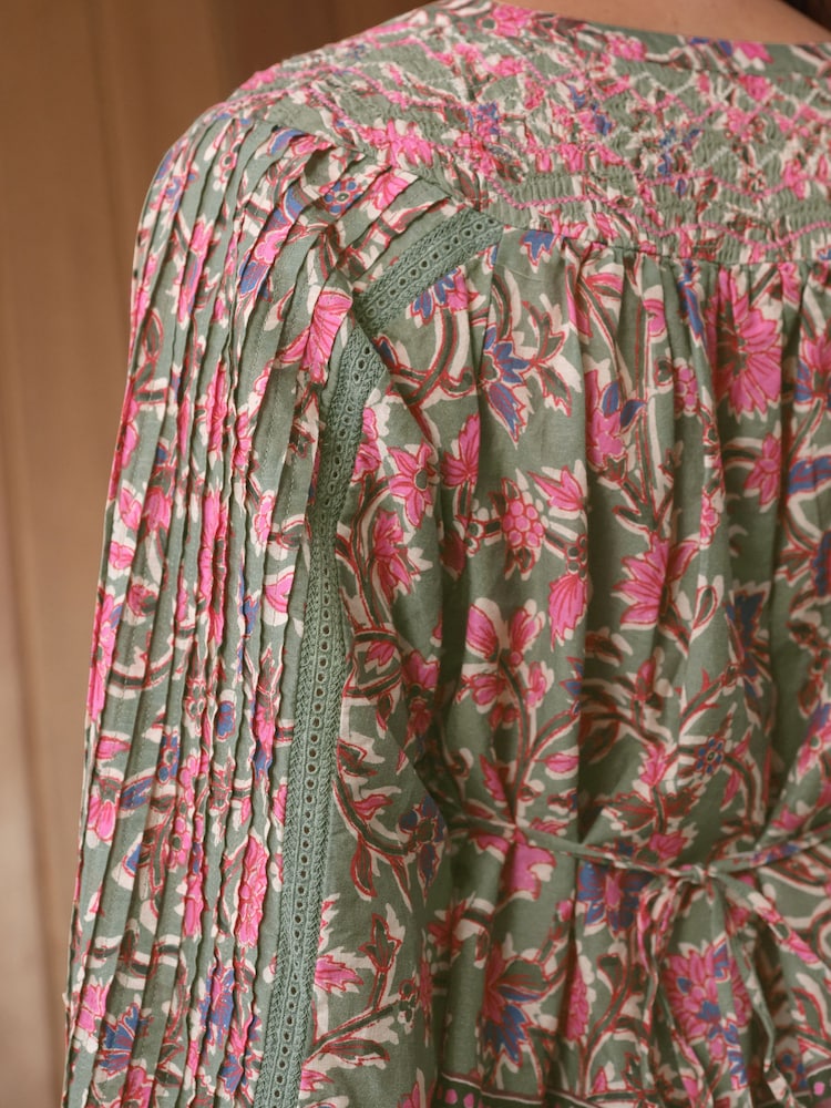 Green/Pink Floral Border Print Long Sleeve Pintuck Tie Neck 100% Cotton Blouse - Image 6 of 9
