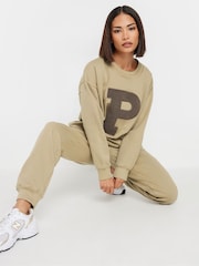 سويت شيرت بخياطة أبليكيه من PixieGirl Petite - صورة 1 من 5