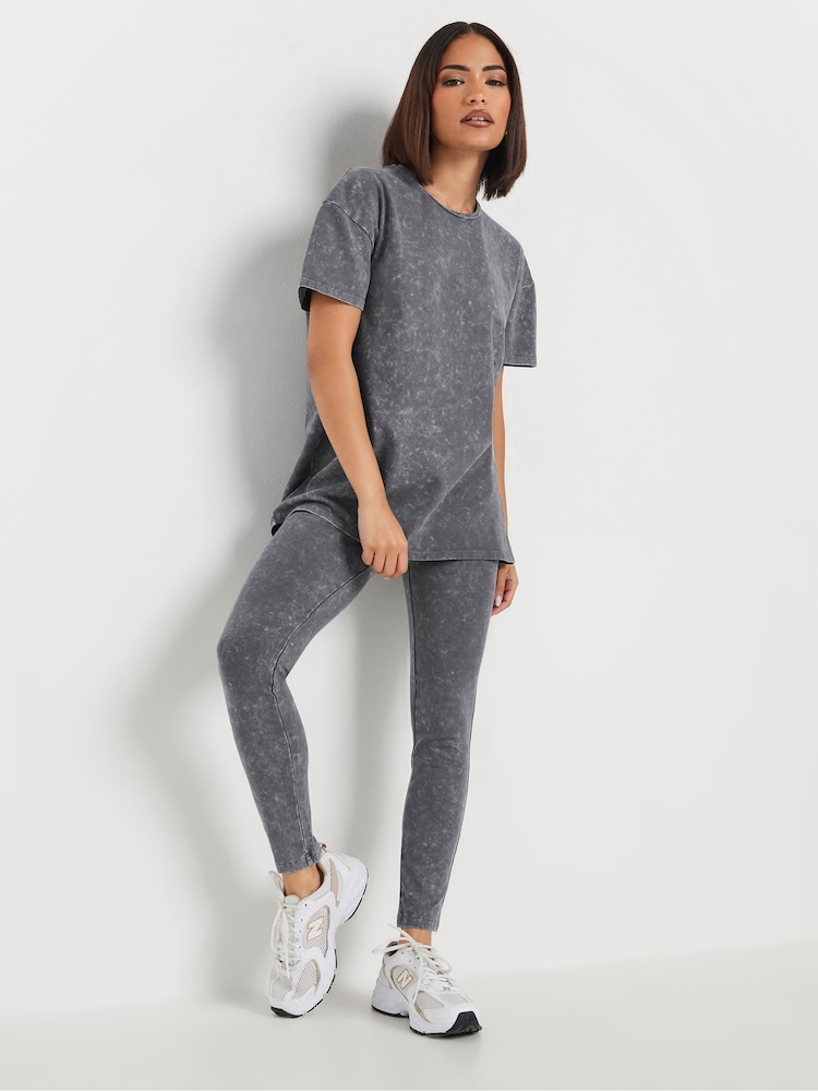 PixieGirl Petite Grey Acid Wash T-Shirt With Leggings - Image 2 of 4