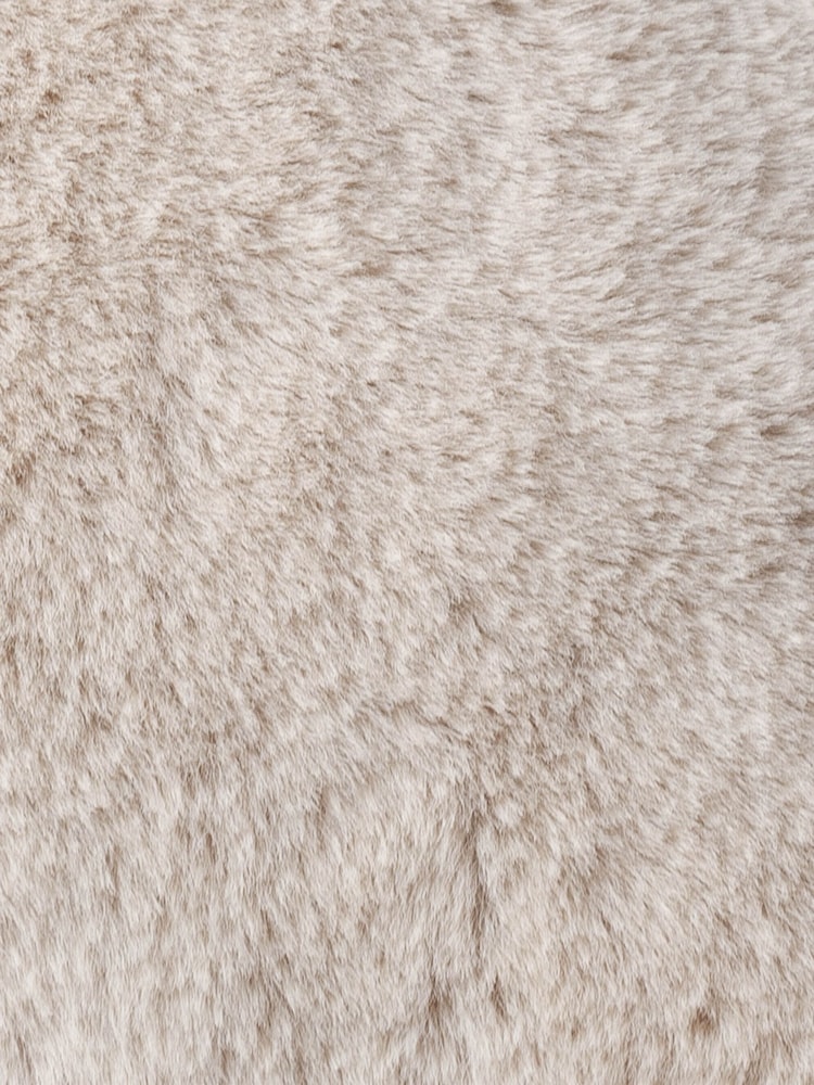 furn. Natural Large Kallu Reversible Faux Fur Cushion - Image 4 of 4