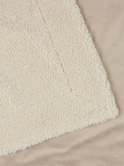 Yard Natural Olann Shearling Fleece Throw - Image 4 of 4