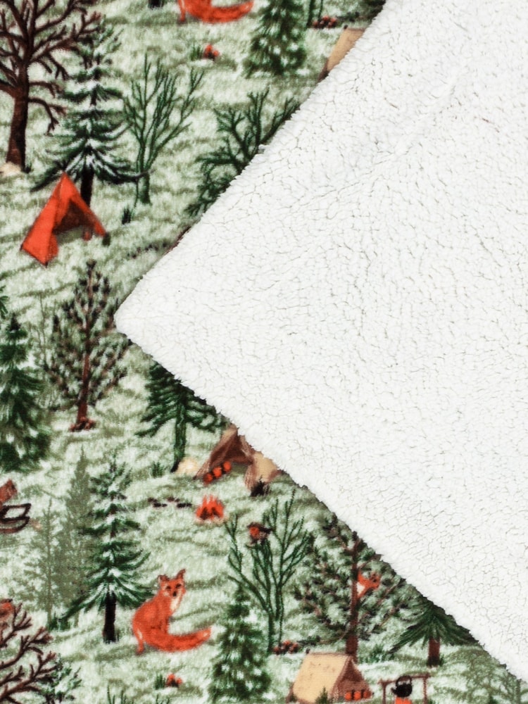 Furn Oak Green Lodge Wood Sherpa Fleece Throw - Image 2 of 4