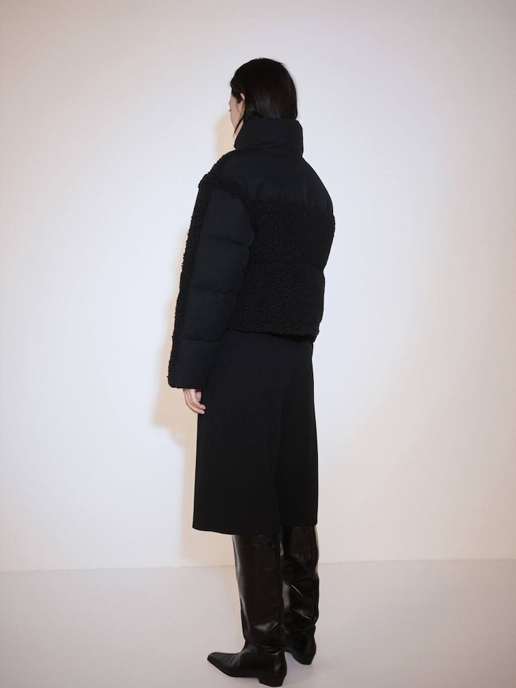 Mango Black Quilted Puffer Jacket With Borg Panels - Image 2 of 6 Mango Black Quilted Puffer Jacket With Borg Panels - Image 2 of 6