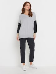 M&Co Grey Colourblock V-Neck Jumper - Image 3 of 3