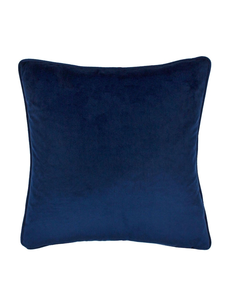 Evans Lichfield Multicolour Winter Fawns Piped Cushion - Image 2 of 4