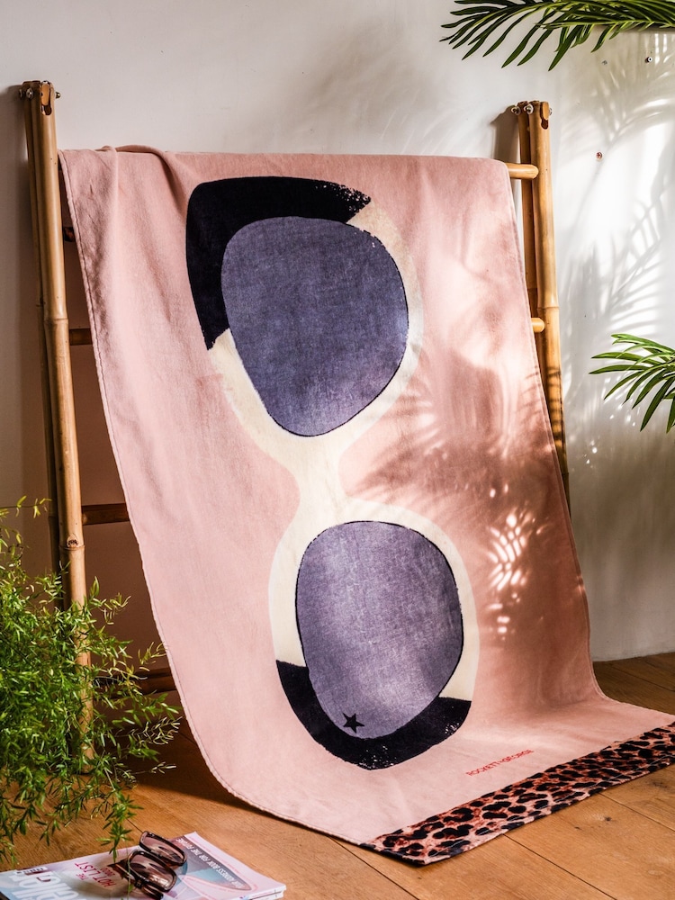 Rockett St George Lola Glasses 100% Cotton Beach Towel - Image 1 of 6