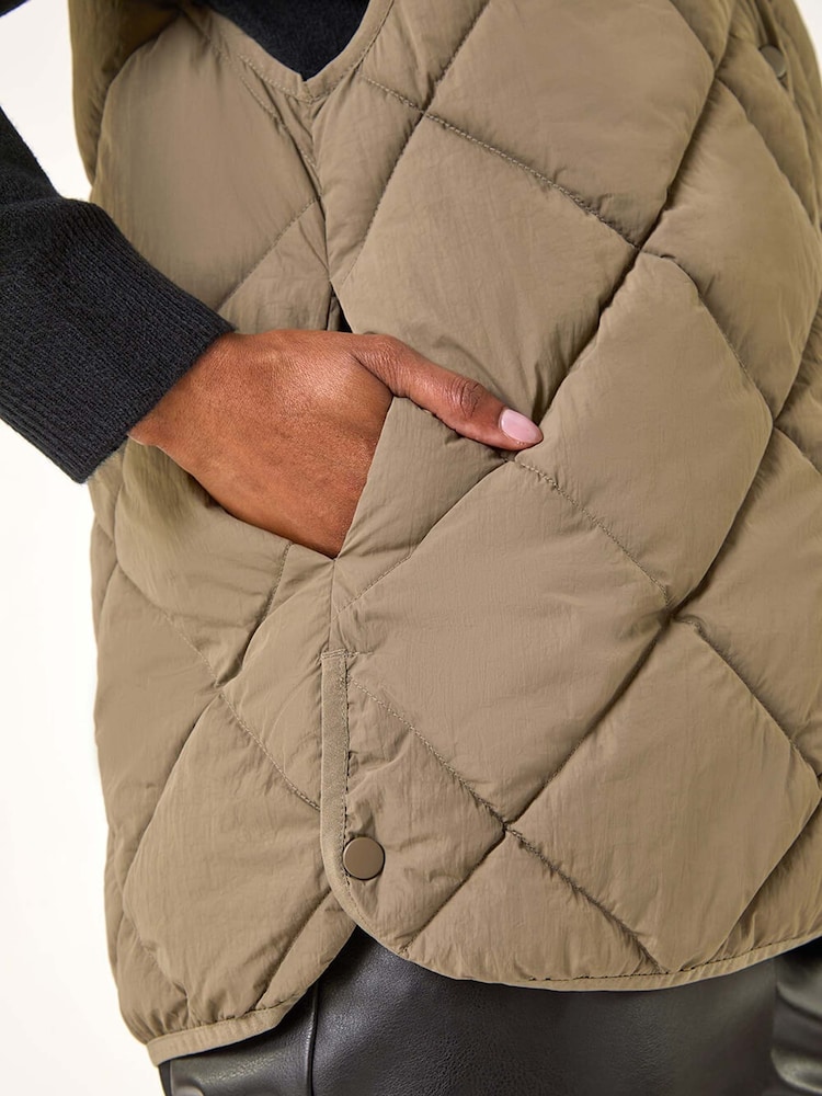 Roman Green Hooded Quilt Gilet - Image 5 of 5