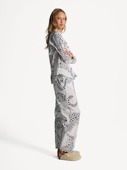 Desmond & Dempsey Cream Jaguar Jag Long Pyjamas Set - Image 3 of 7