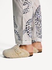 Desmond & Dempsey Cream Jaguar Jag Long Pyjamas Set - Image 6 of 7