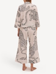 Desmond & Dempsey Boxy & Wide Pyjamas Set - صورة 2 من 5