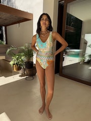Maillot de bain Never Fully Dressed Card Tummy Control Scoop - Image 1 de 8