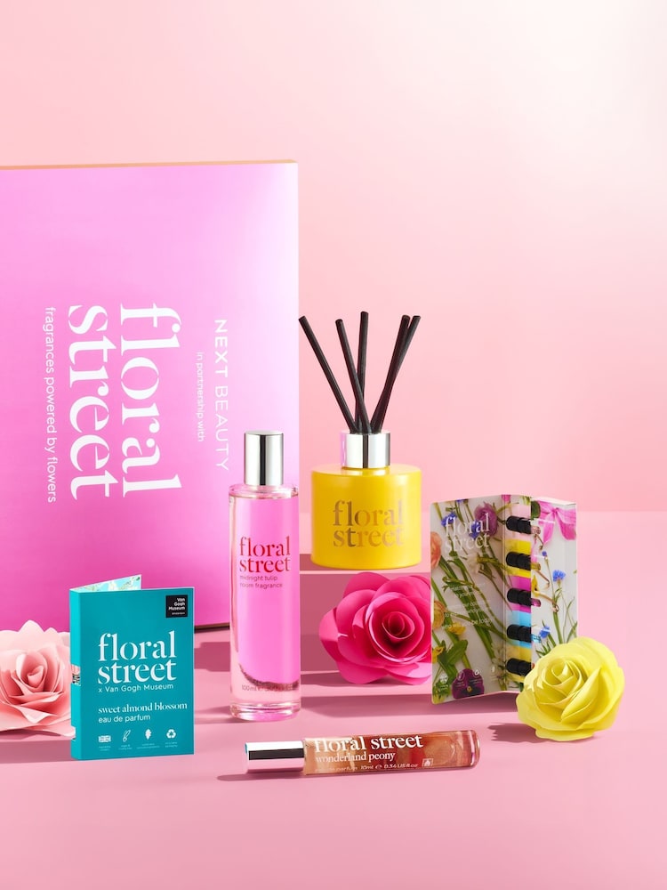Floral Street Discovery Beauty Box (Worth £111) - Image 1 of 3