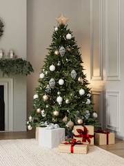 Charles Bentley Green Faux Hinged Nordic Spruce 6ft 8ft Christmas Tree - Image 2 of 5