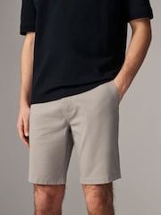 Noir/Mushroom Marron - Ajustement droit - Lot de 2 shorts chino stretch - Image 2 de 10