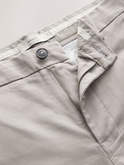 Noir/Mushroom Marron - Ajustement droit - Lot de 2 shorts chino stretch - Image 9 de 10