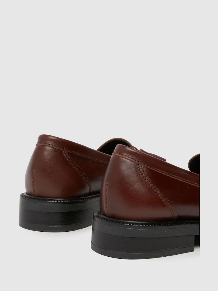 Burgundsko rdeča - Schuh Lina Usnjeni mokasini s čopiči - Slika 4 iz 4 Burgundsko rdeča - Schuh Lina Usnjeni mokasini s čopiči - Slika 4 iz 4