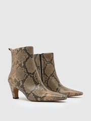 Schuh Blakely Leather Chisel Brown Boots - Image 2 of 4