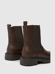 Schuh Arlo Chunky Chelsea Boots - Image 4 of 4