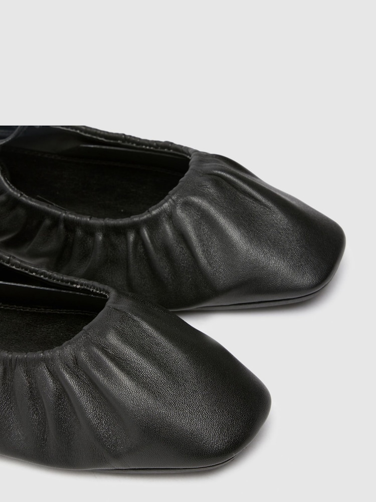 Schuh Lindy Leather Ruched Black Ballerinas - Image 4 of 4