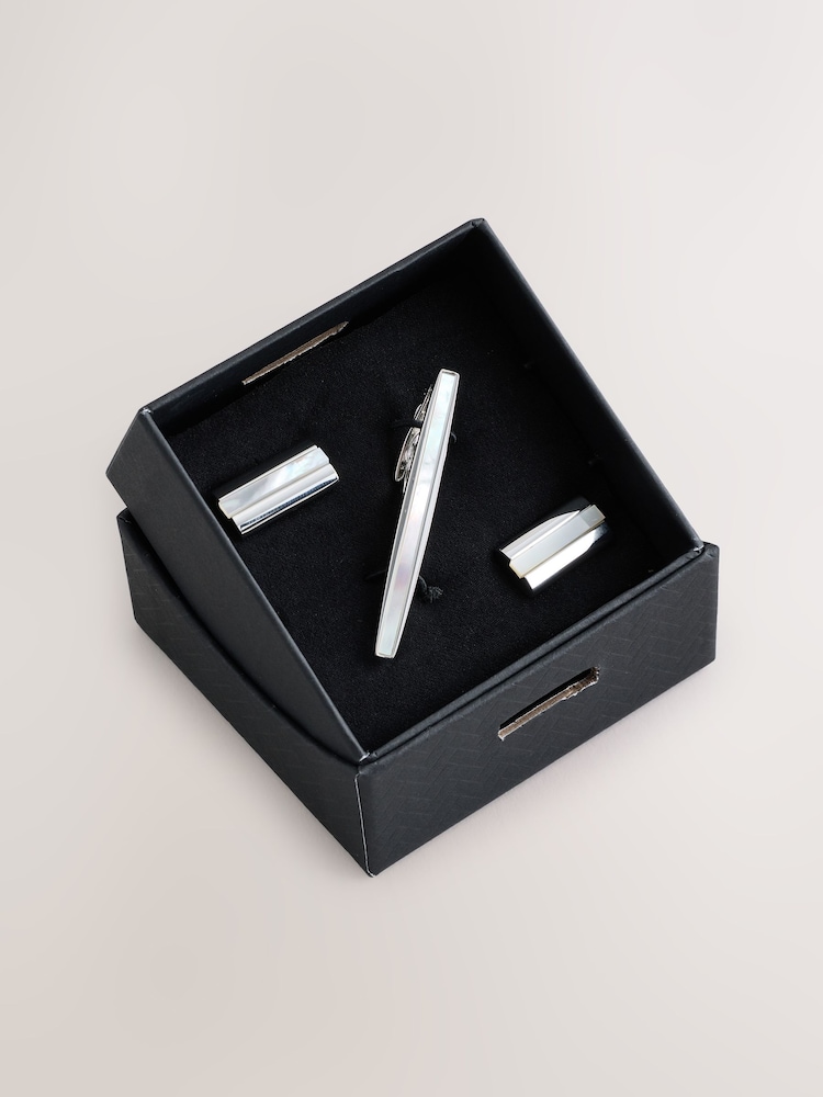 Silver Tone Signature Mother of Pearl Cufflink and Tie Clip Set - Image 3 of 3
