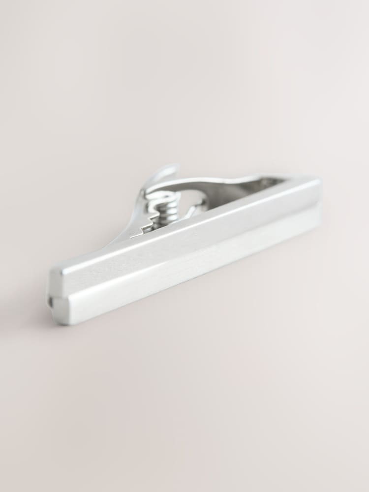 Silver Tone Stepped Tie Clip - Image 3 of 3 Silver Tone Stepped Tie Clip - Image 3 of 3