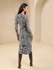 Lipsy Mesh Ruched Detail Midi Dress - Imagen 4 de 4