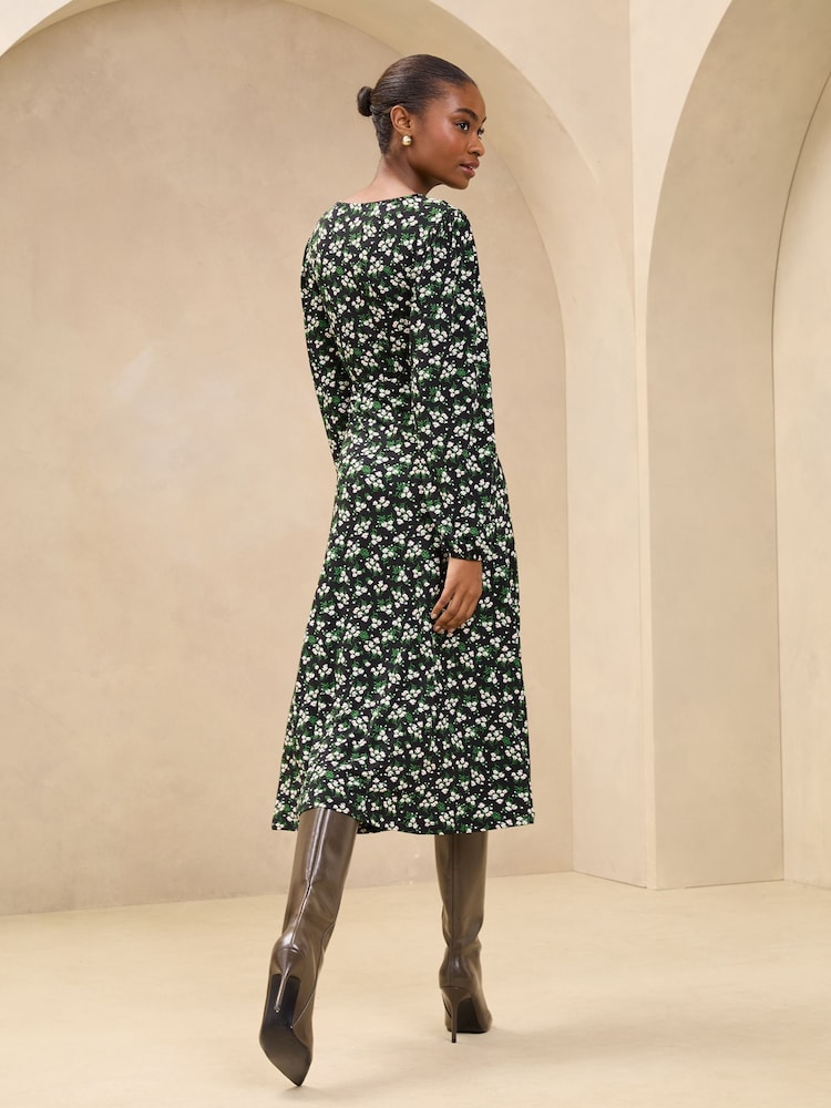 Lipsy Green Long Sleeve Printed Jersey Underbust Midi Dress - Image 4 of 4 Lipsy Green Long Sleeve Printed Jersey Underbust Midi Dress - Image 4 of 4