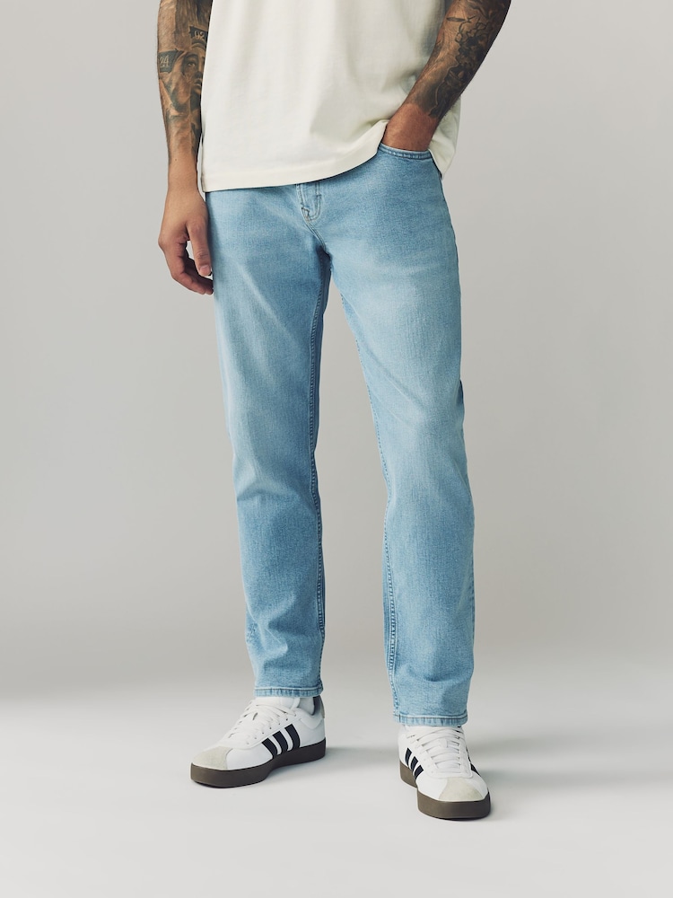 أزرق شاحب - Regular Tapered Fit Classic Stretch Jeans - صورة 1 من 6