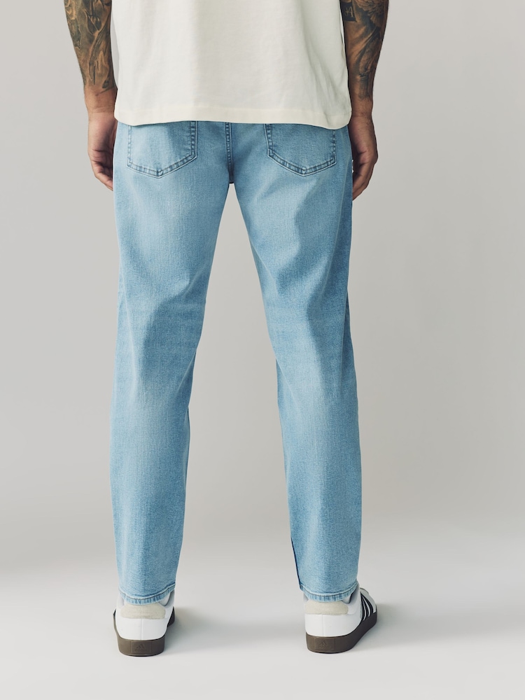 أزرق شاحب - Regular Tapered Fit Classic Stretch Jeans - صورة 2 من 6