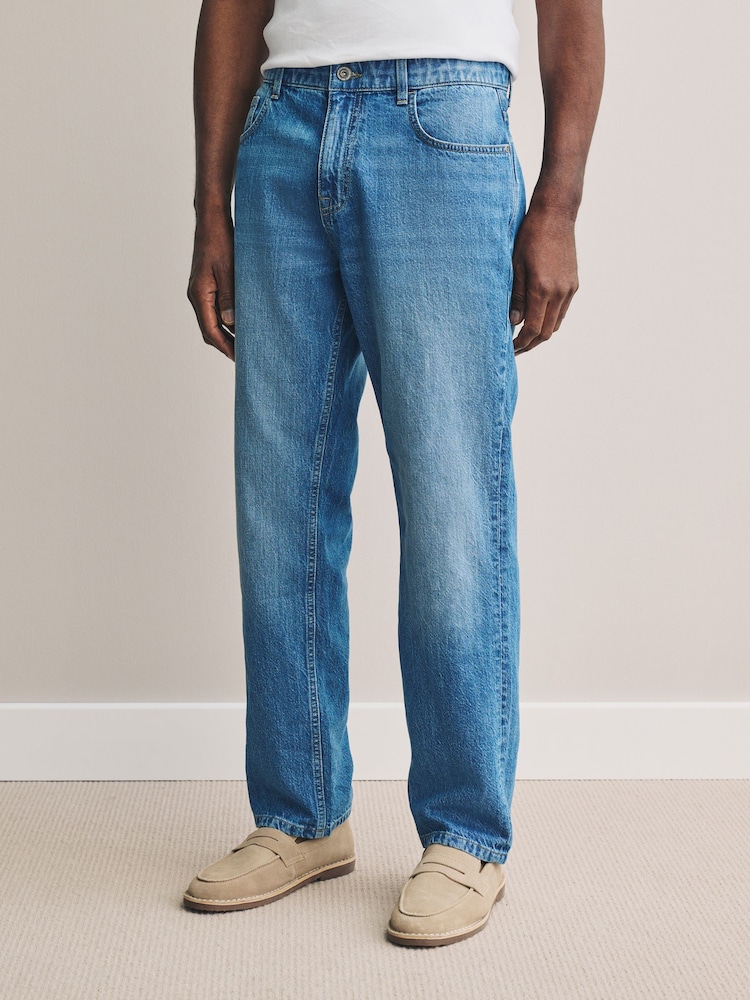 כחול  - גזרה ישרה - Signature Lightweight Cotton Linen Jeans - Image 1 of 12