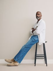כחול  - גזרה ישרה - Signature Lightweight Cotton Linen Jeans - Image 3 of 12
