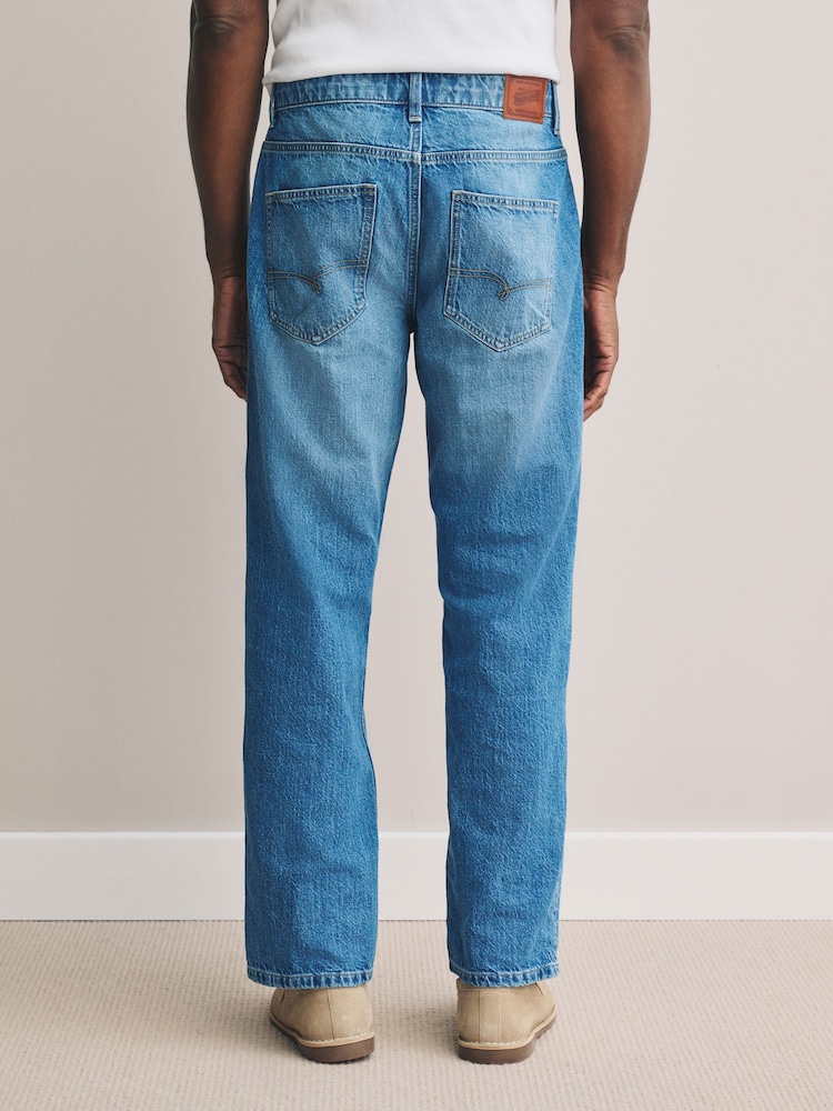 כחול  - גזרה ישרה - Signature Lightweight Cotton Linen Jeans - Image 4 of 12