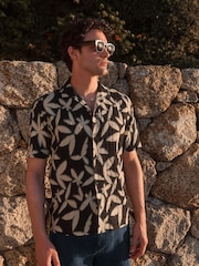 Navy Blue Floral Printed Short Sleeve Shirt - Image 3 of 7