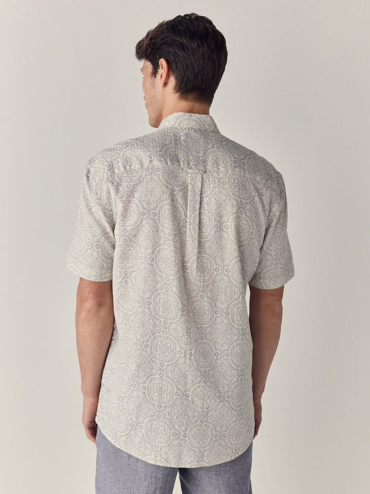 White Printed Tile Short Sleeve 100% Cotton Shirt - Image 3 of 8