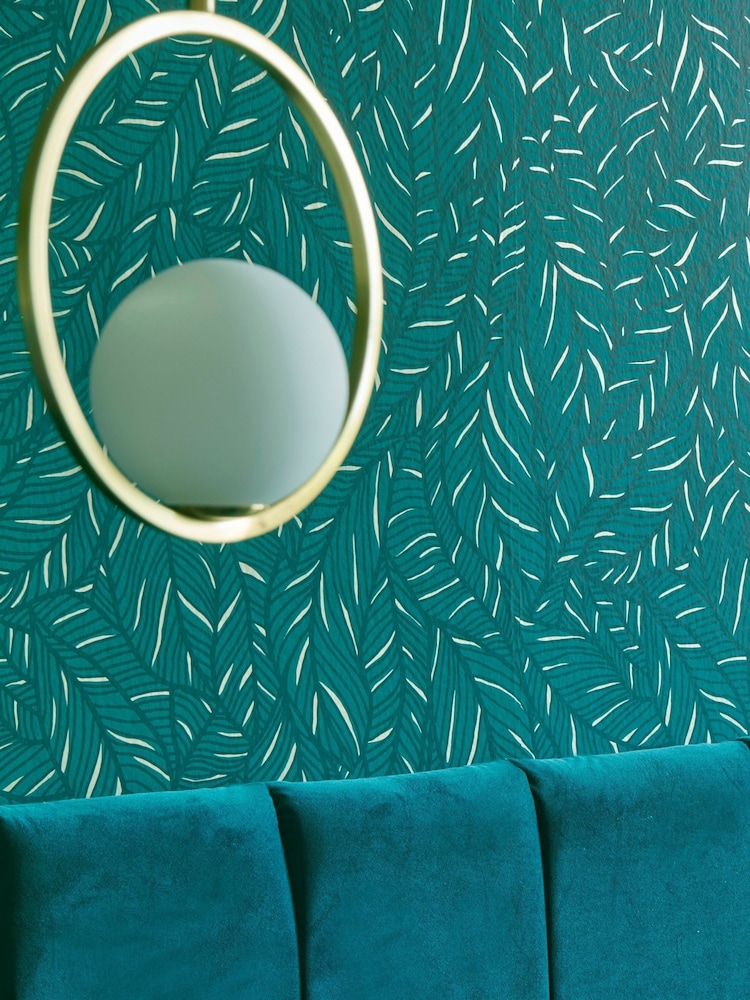 Clarke and Clarke Emerald Selva Wallpaper - Image 1 of 4