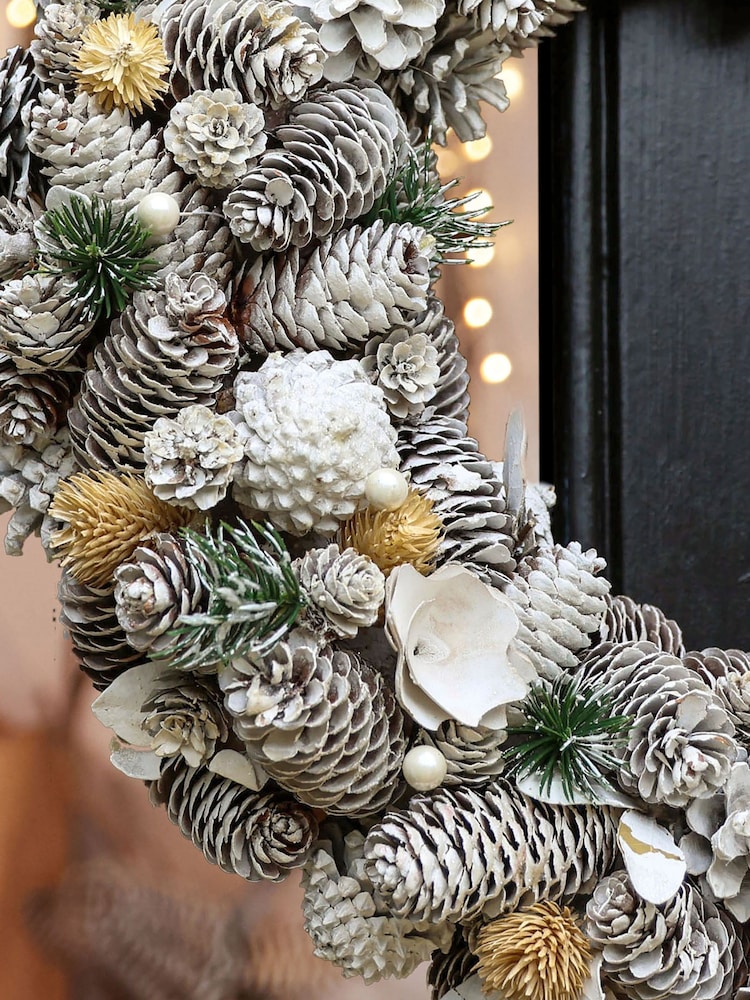 Dibor White Giant Snowy Meadow Wreath - Image 2 of 5