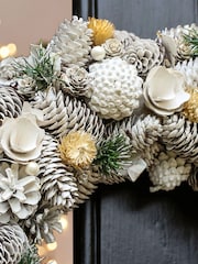 Dibor White Giant Snowy Meadow Wreath - Image 3 of 5