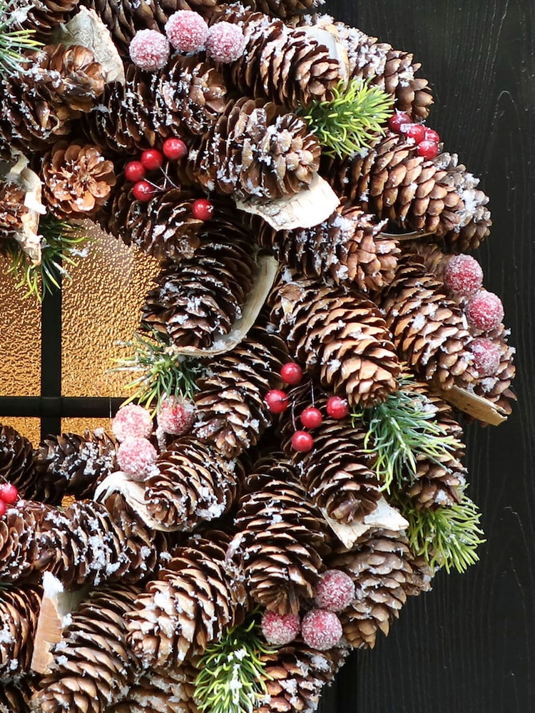Dibor Brown Frosted Berries Wreath - Image 2 of 5