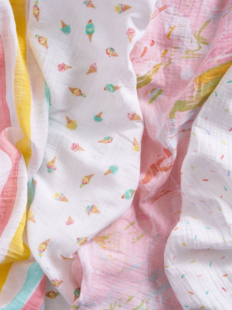 Aden + Anais White Essentials Cotton Muslin Blanket 4 Pack - Image 9 of 9 Aden + Anais White Essentials Cotton Muslin Blanket 4 Pack - Image 9 of 9