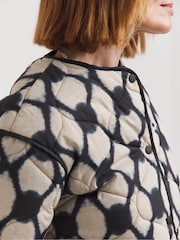 JD Williams Cream Printed Short Quilt Jacket - Image 4 of 4