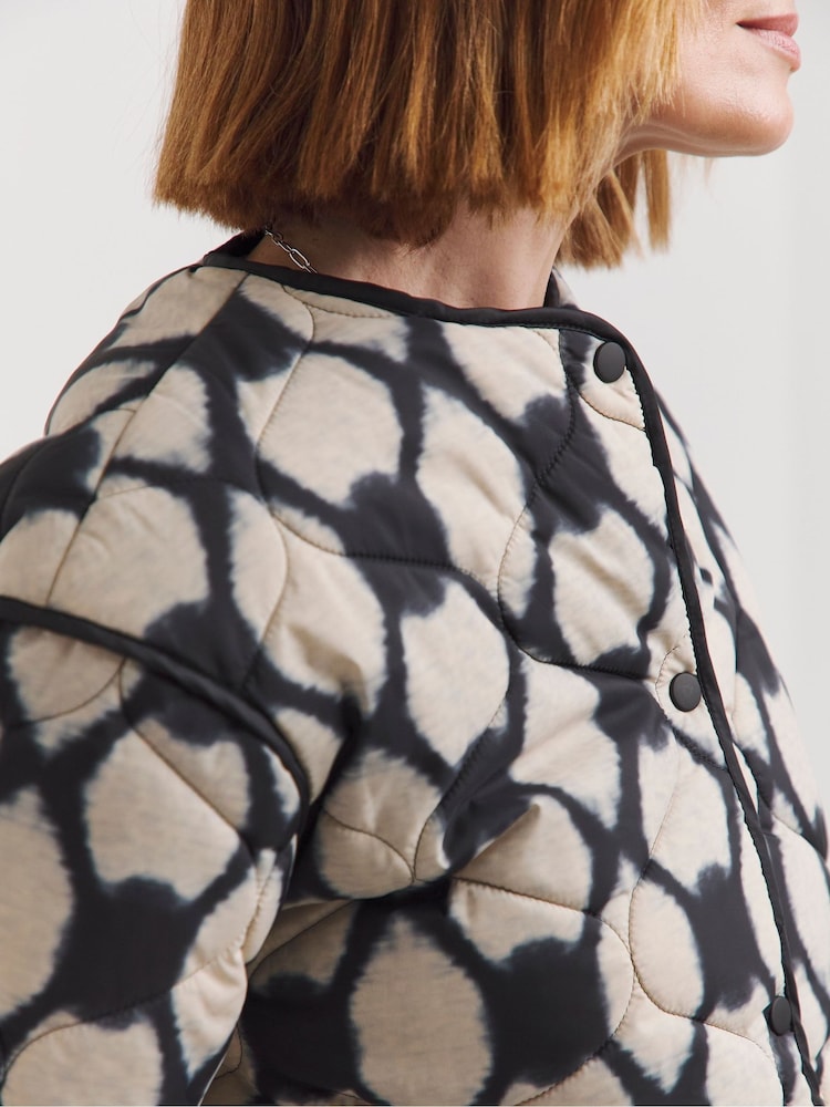 JD Williams Cream Printed Short Quilt Jacket - Image 4 of 4